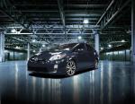 Toyota Prius + Performance Package 2011 года